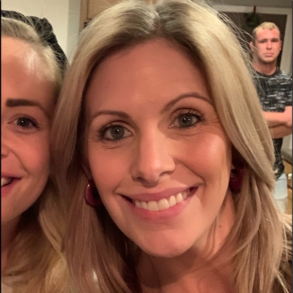 Meet your Posher, Ashley - Picture 1 of 1